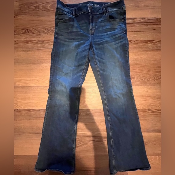 American Eagle Outfitters Artist Flare Jeans 16 long - Picture 1 of 9